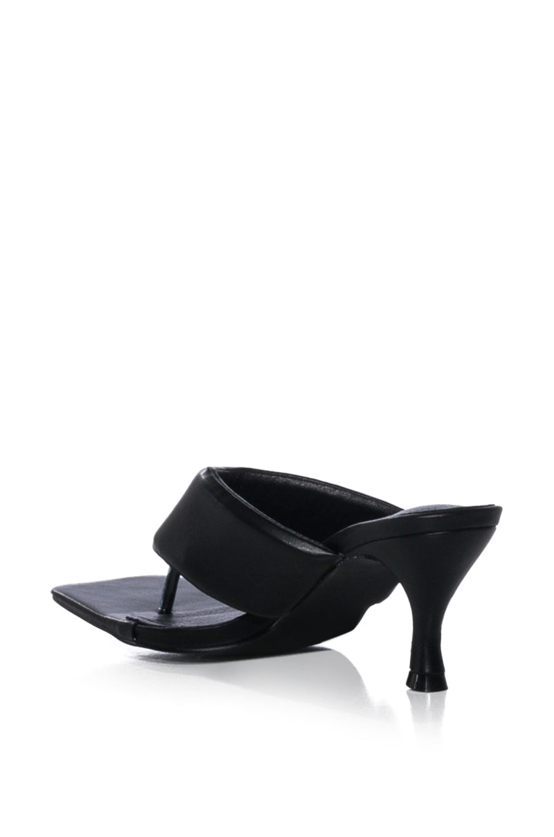 AZALEA WANG MORENA BASIC FLIP FLOP SANDAL IN BLACK