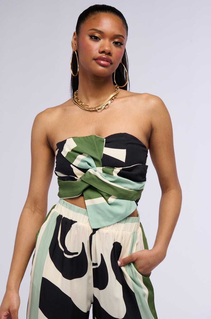 LILAH PRINTED KNOT FRONT STRAPLESS TOP