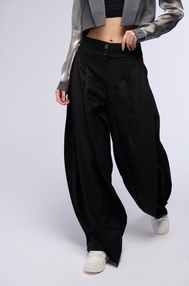 AMBER WIDE LEG PLEATED TROUSER PANT