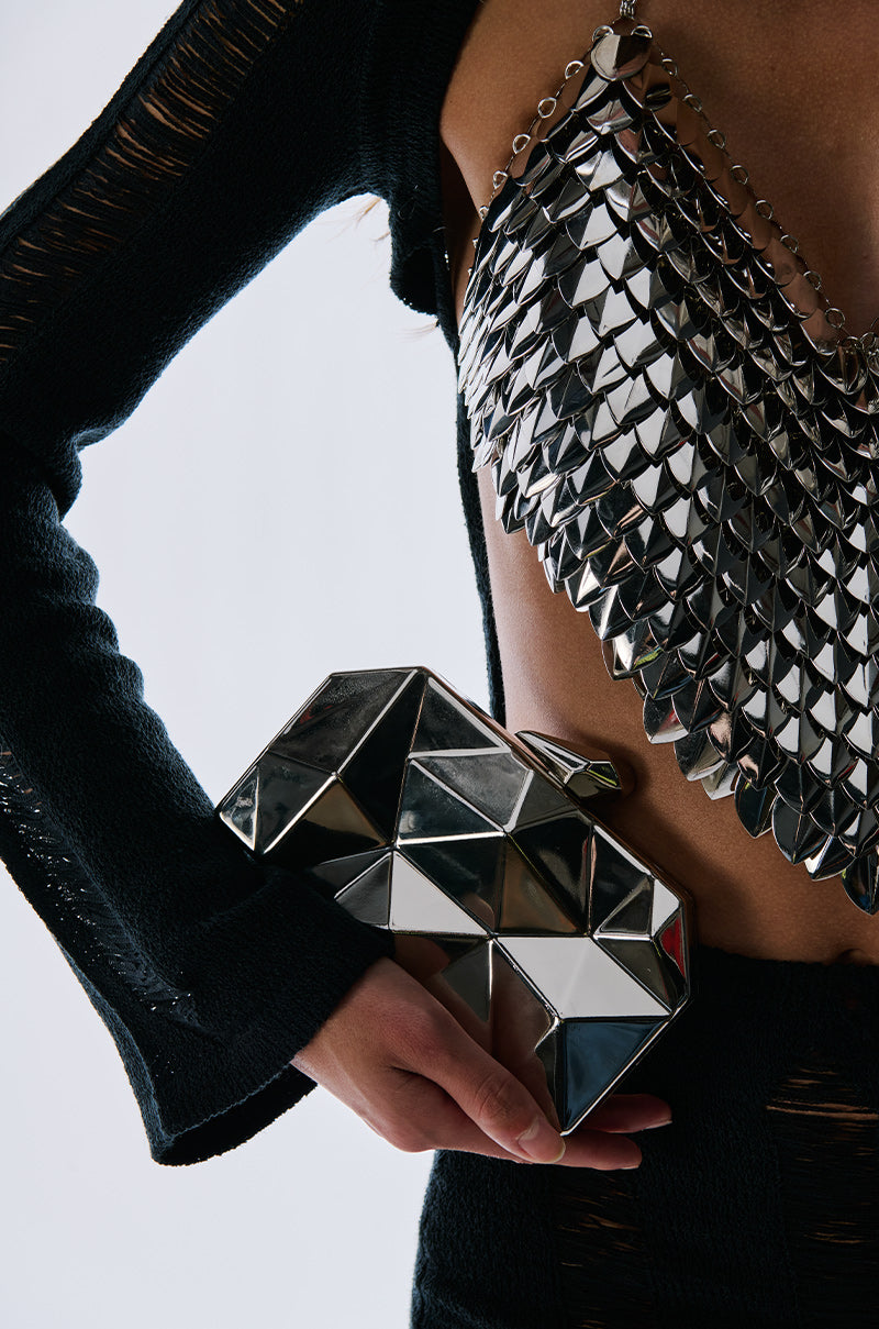 BENT OUTTA SHAPE METALLIC CLUTCH