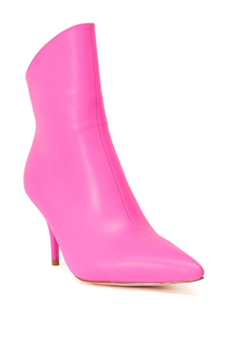 AZALEA WANG LANDYN PINK BOOTIE