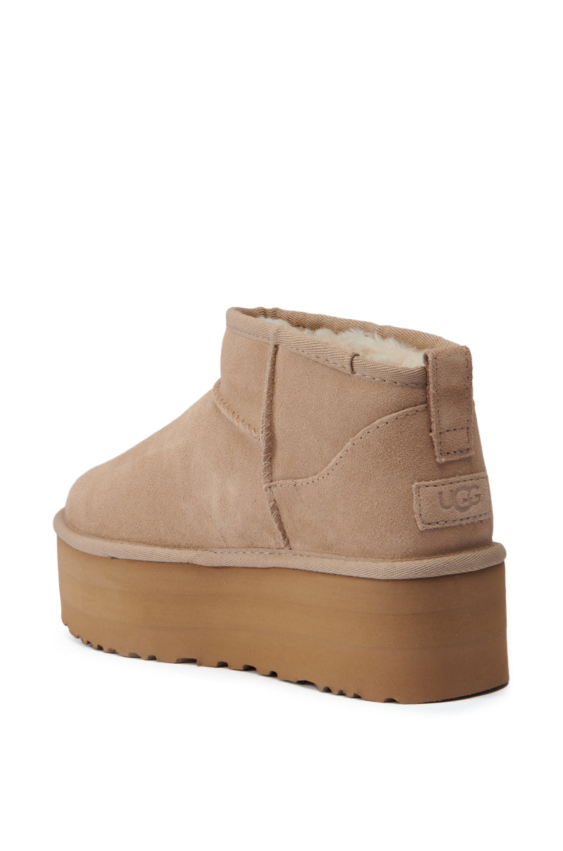 UGG CLASSIC ULTRA MINI PLATFORM IN SAND