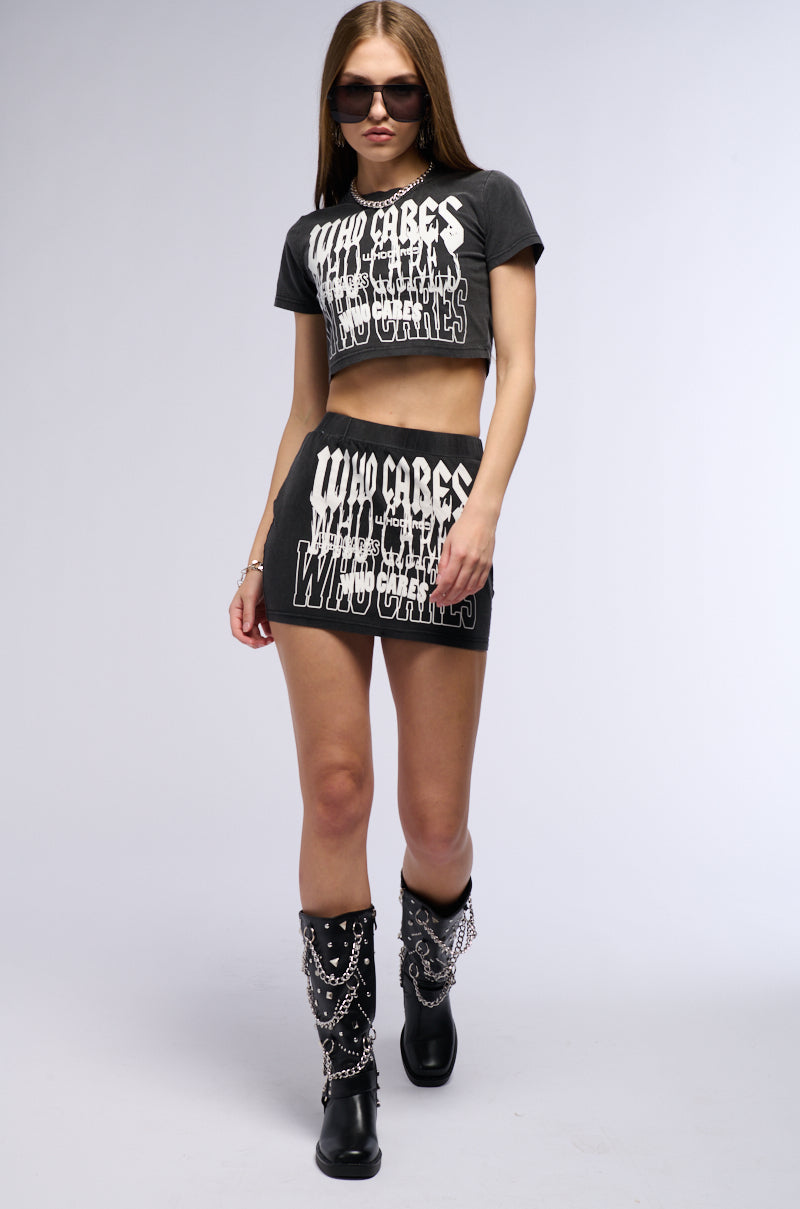 WHO CARES CROP TEE