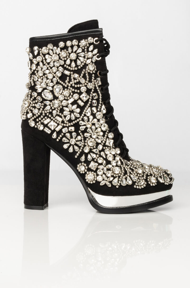 AZALEA WANG STAR STUDDED CHUNKY BOOTIE IN BLACK