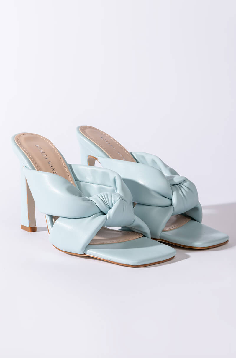 AZALEA WANG SWEET LIKE SUNDAY CHUNKY SANDAL IN BLUE