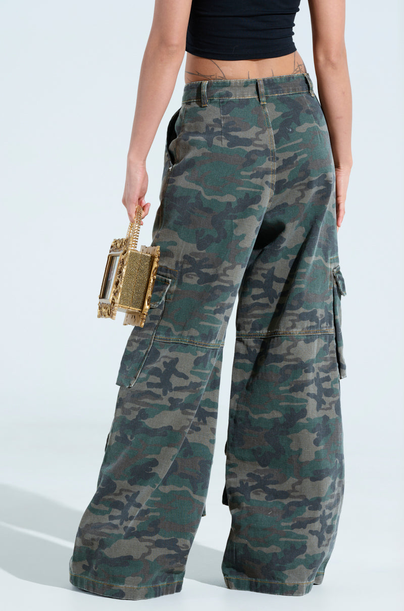 NOT SO BASIC CAMO CARGO PANTS