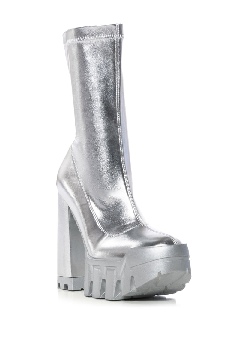 AZALEA WANG DRAGONET SILVER CHUNKY BOOTIE