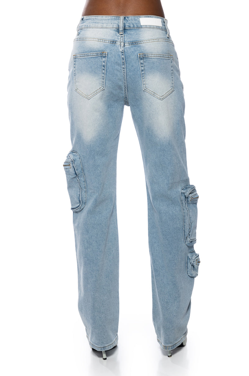 ALL OVER POCKET DETAIL RELAXED FIT JEANS