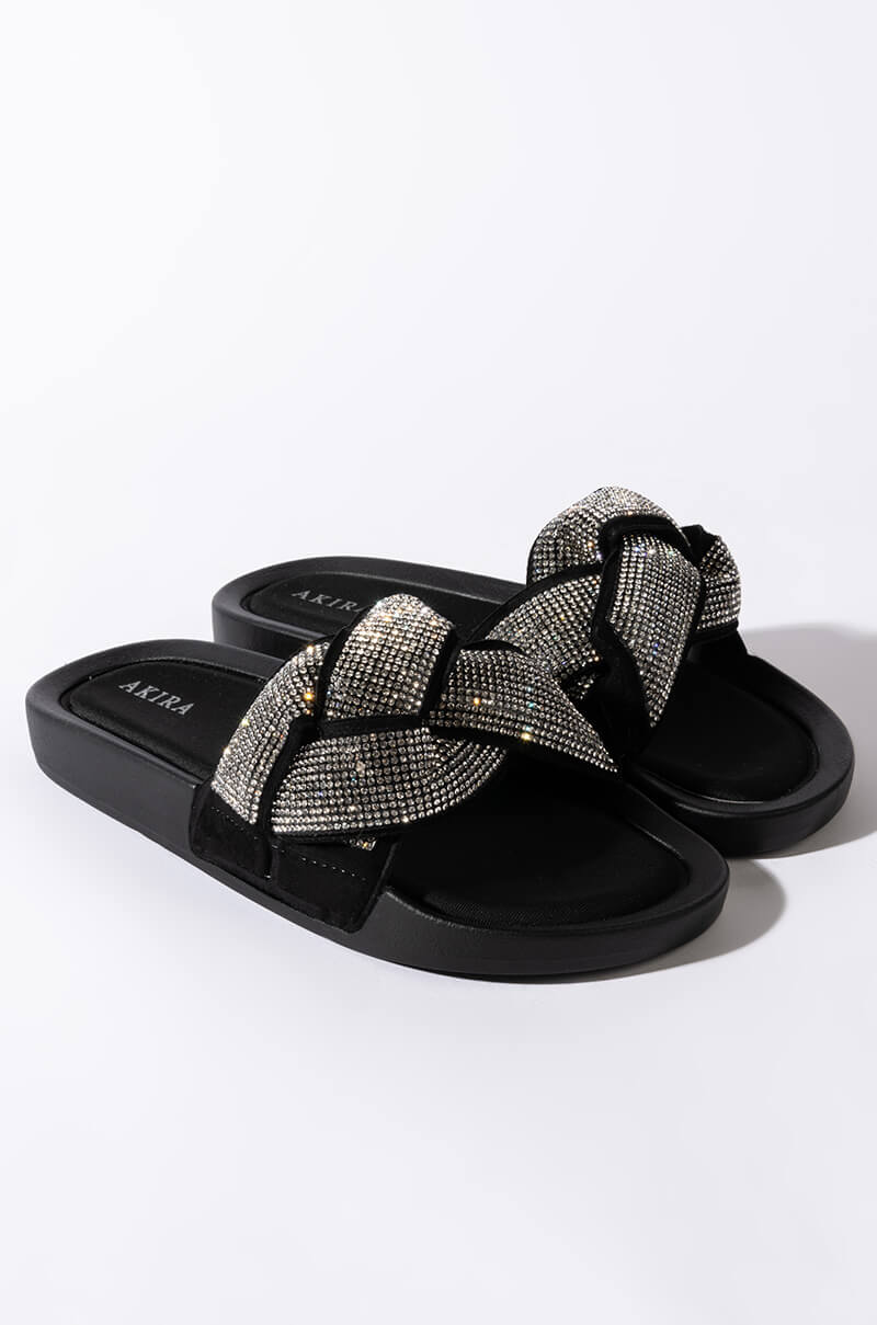 MAKE IT EASY FLAT SANDAL IN BLACK