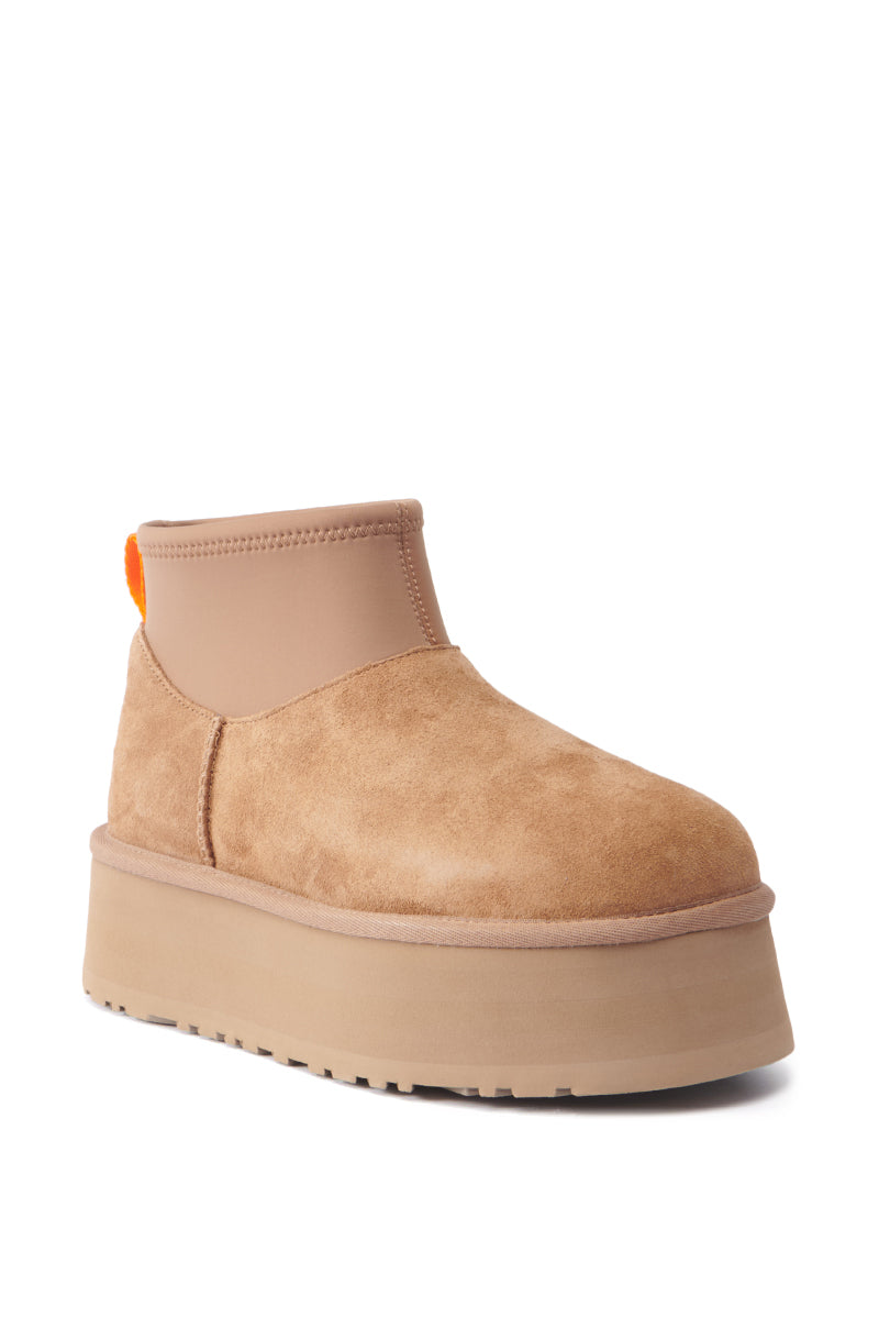 UGG CLASSIC MINI DIPPER IN CHESTNUT