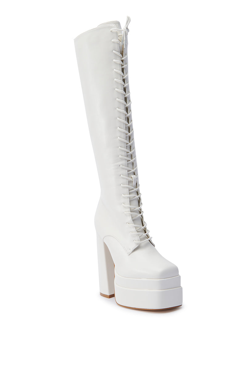 AZALEA WANG BALZARINA WHITE CHUNKY BOOT