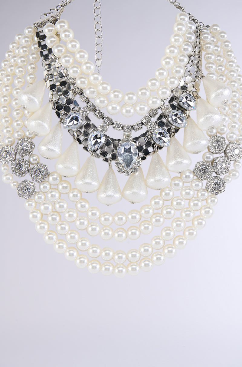 PEARL PLEASE STATEMENT NECKLACE