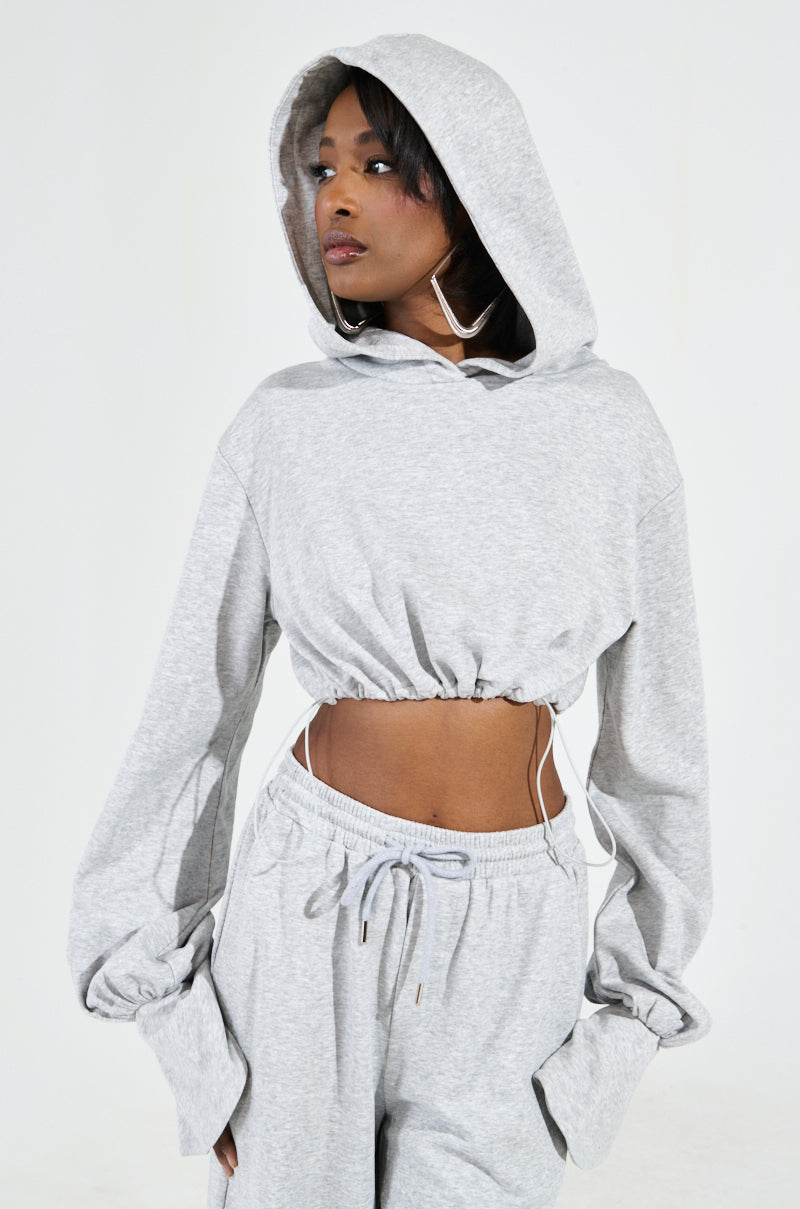 A CALM FLEX PULL OVER SWEATSHIRT IN HEATHER GREY