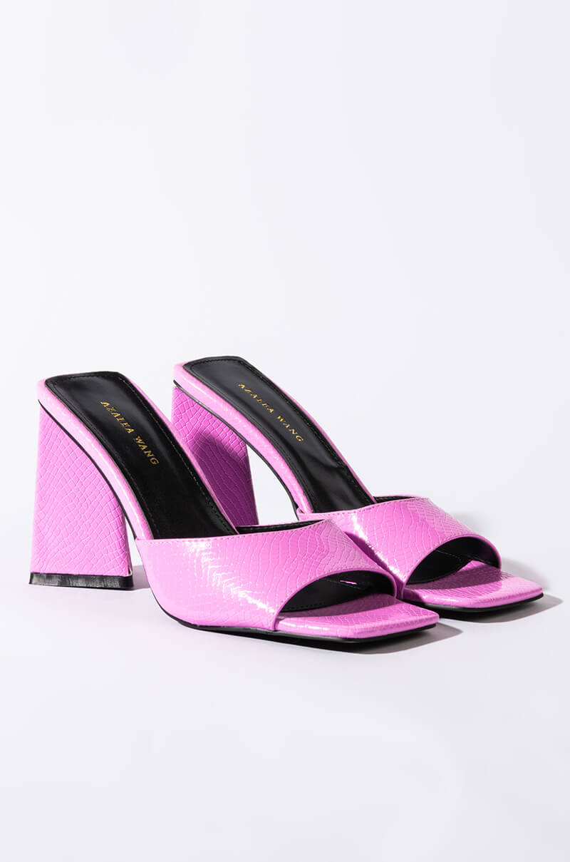 AZALEA WANG WORK FOR IT CHUNKY SANDAL IN PURPLE