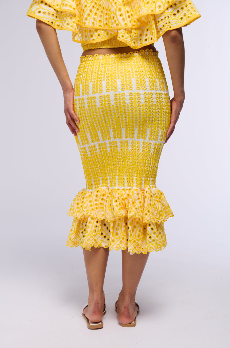 SUMMER LOVING RUFFLE TEXTURED MIDI SKIRT IN YELLOW