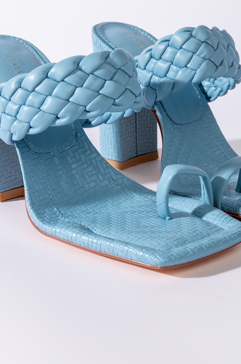 AZALEA WANG SOMETHING ABOUT YOU CHUNKY SANDAL IN BLUE