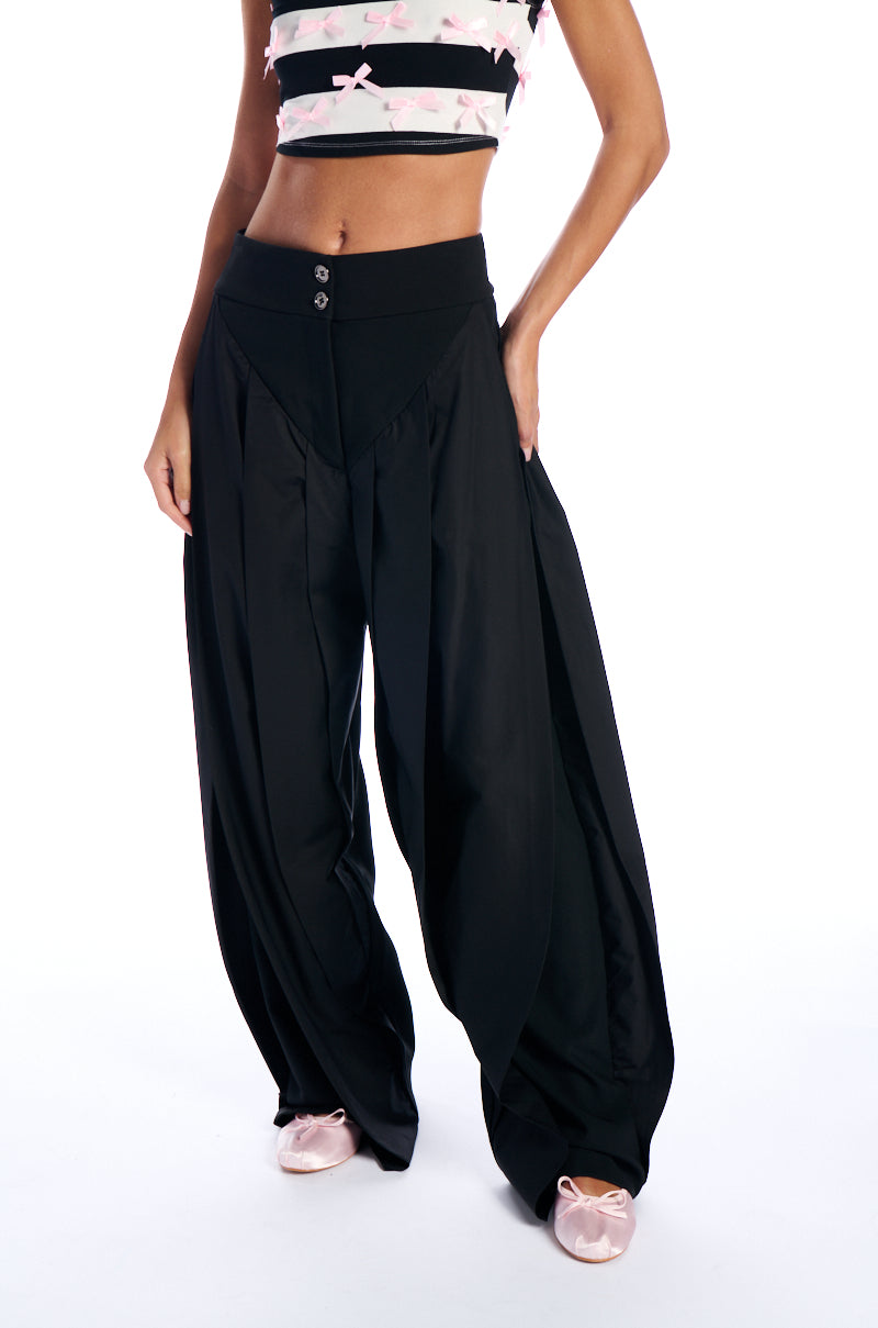 AMBER WIDE LEG PLEATED TROUSER PANT