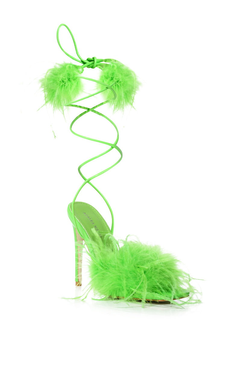 AZALEA WANG PENN FEATHER SANDAL IN LIME