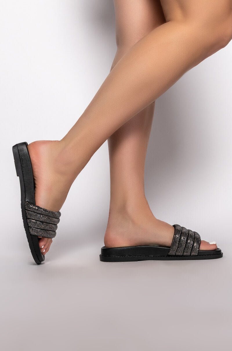 AZALEA WANG UNWIND WITH ME FLAT SANDAL IN BLACK