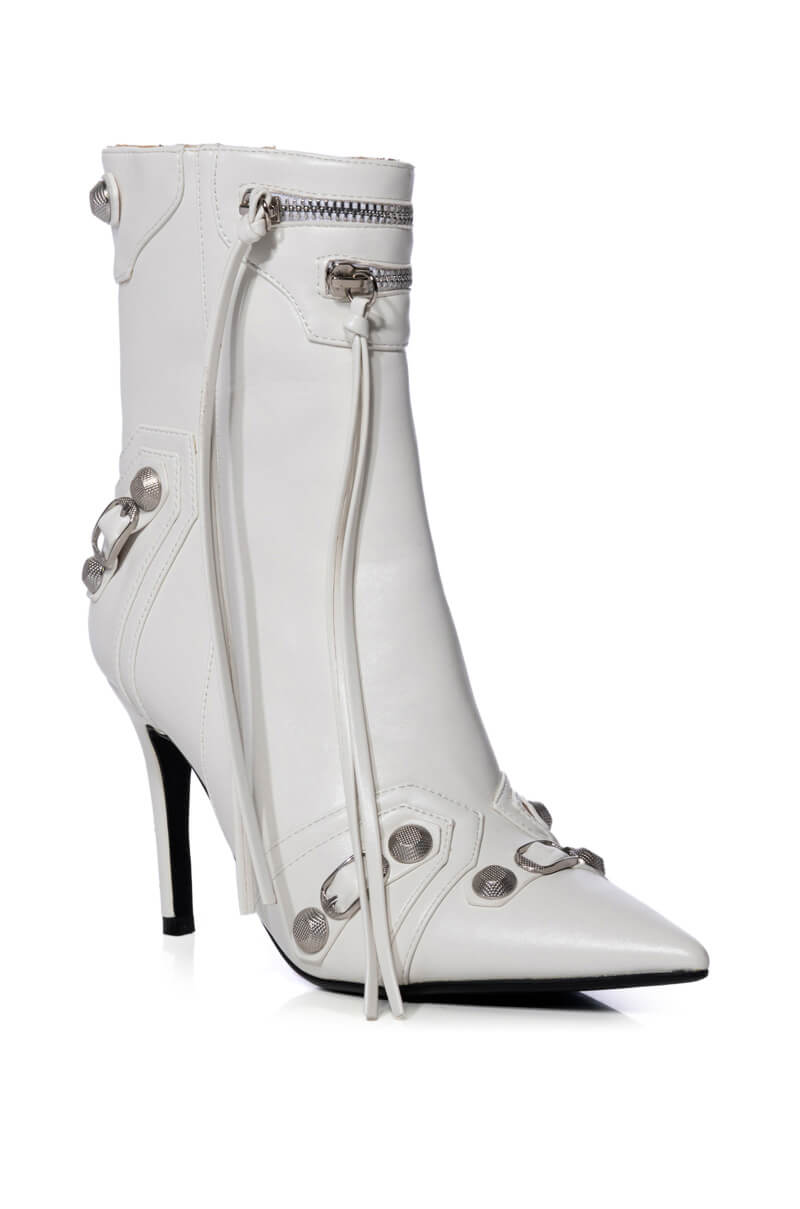 AZALEA WANG BROOKLYN PU BOOTIE IN WHITE