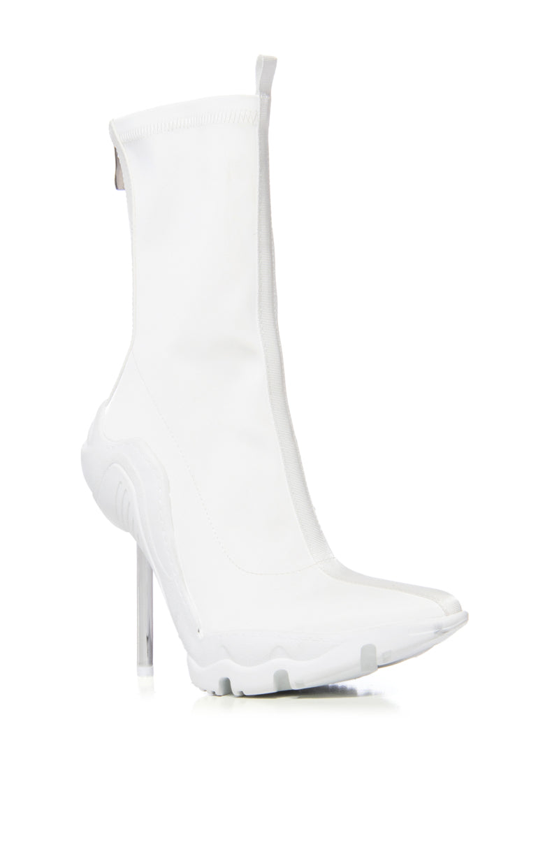 AZALEA WANG WILBER BOOTIE WITH STRETCH NEOPRENE IN WHITE