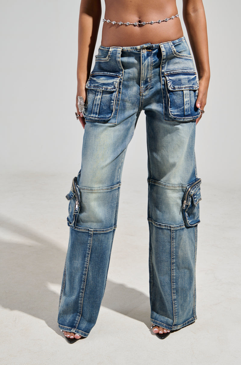 LOW RISE SHORTY OMBRE CARGO DENIM