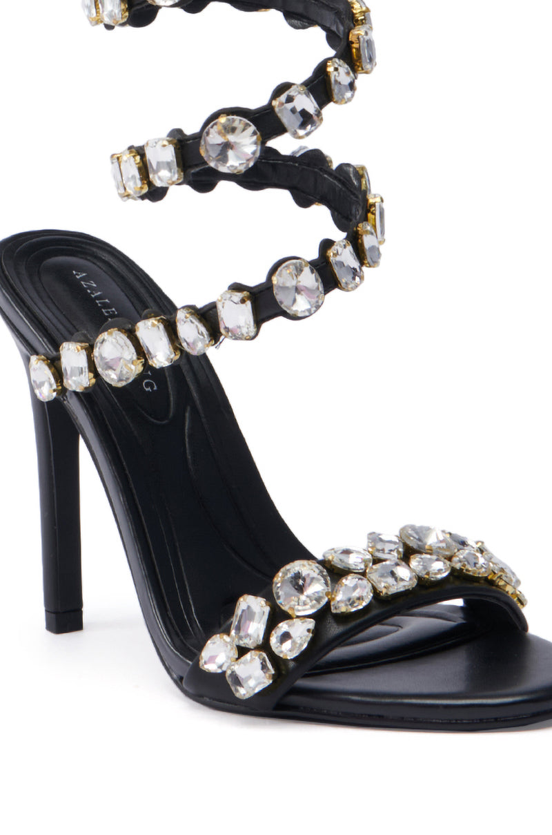 AZALEA WANG GRATIFIED BLACK SANDAL