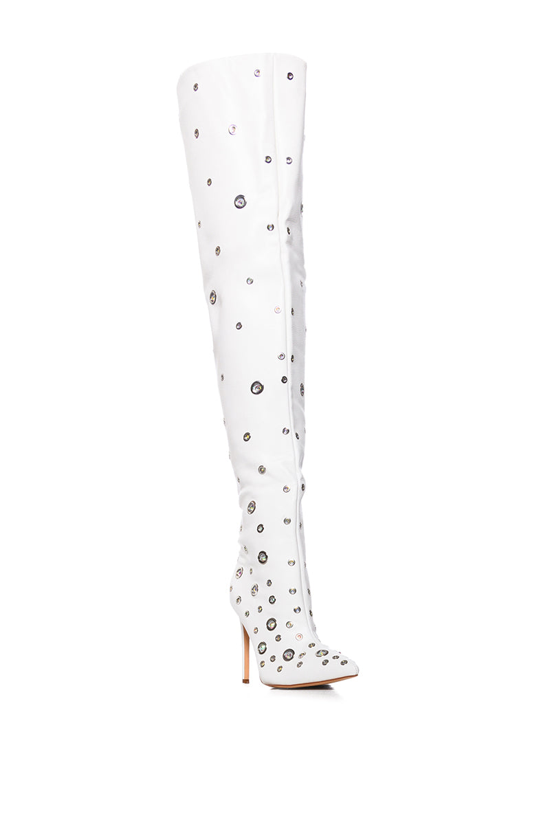 AZALEA WANG EIRENE WHITE EMBELLISHED BOOT