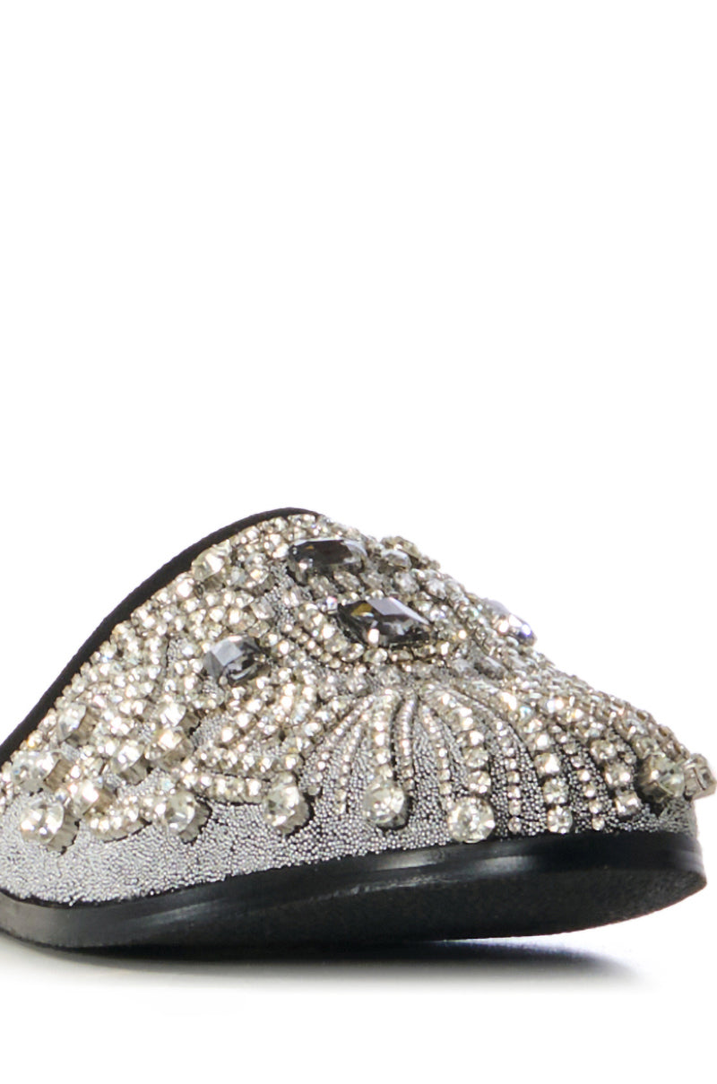 GLAMISIS BLACK EMBELLISHED SLIPPER