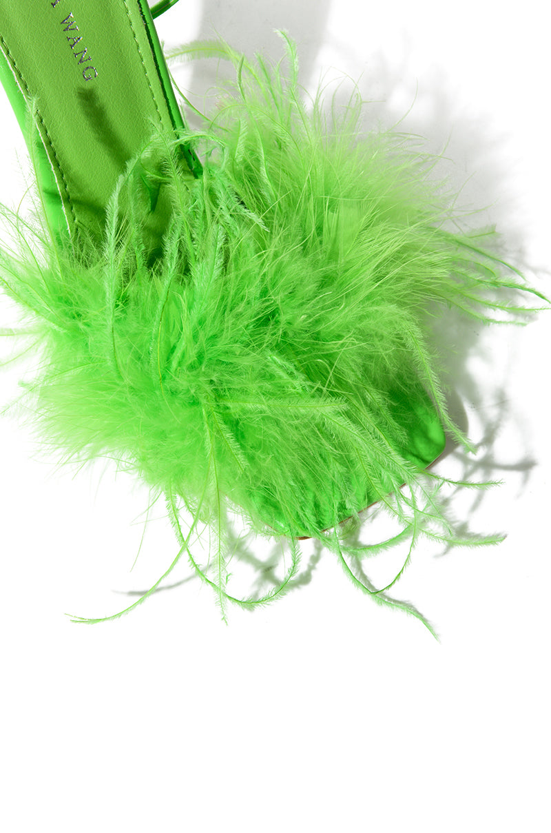 AZALEA WANG PENN FEATHER SANDAL IN LIME