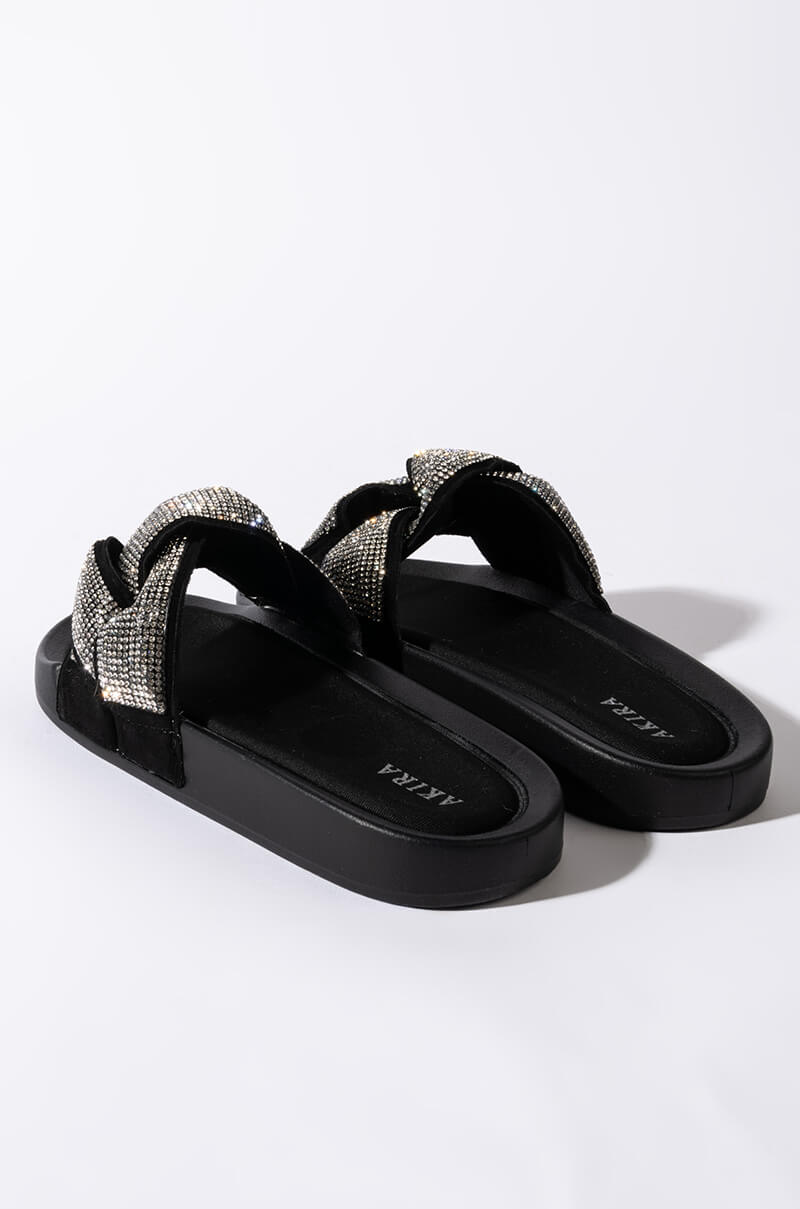 MAKE IT EASY FLAT SANDAL IN BLACK