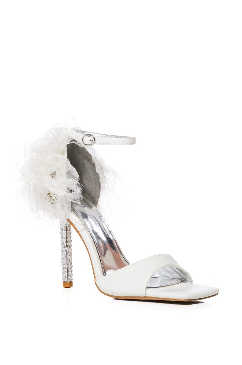 AZALEA WANG CLARICE FEATHER SANDAL WITH RHINESTONE STILETTO HEEL IN WHITE