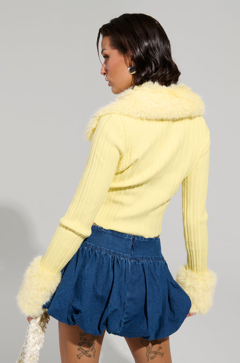 ANGEL EYES FUR TRIM CARDIGAN IN YELLOW