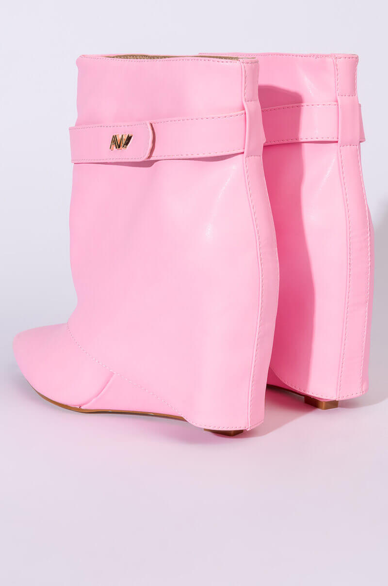 AZALEA WANG OFF THE GRID WEDGE BOOTIE IN LIGHT PINK