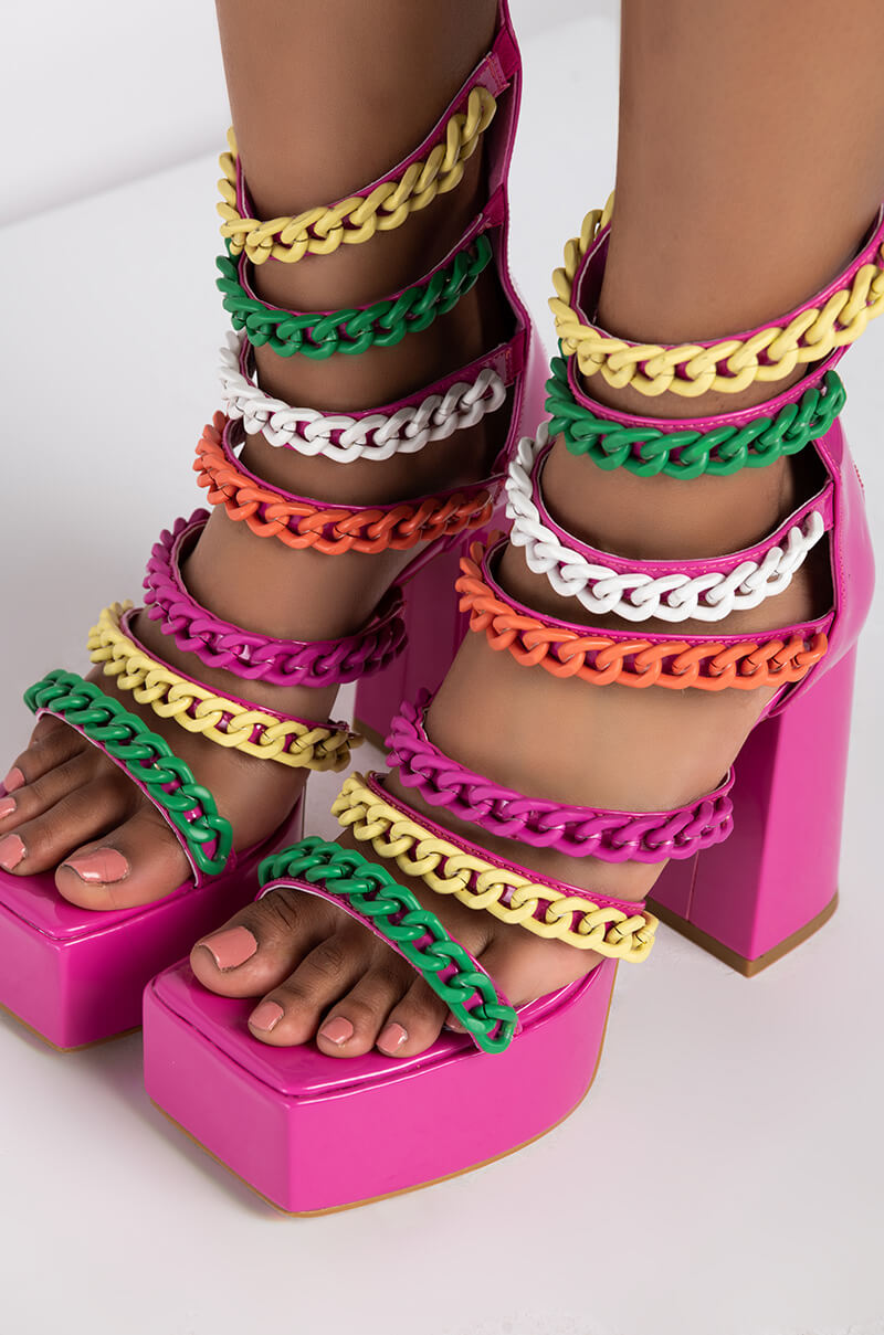 AZALEA WANG WORTH THE WAIT CHUNKY SANDAL IN MULTI