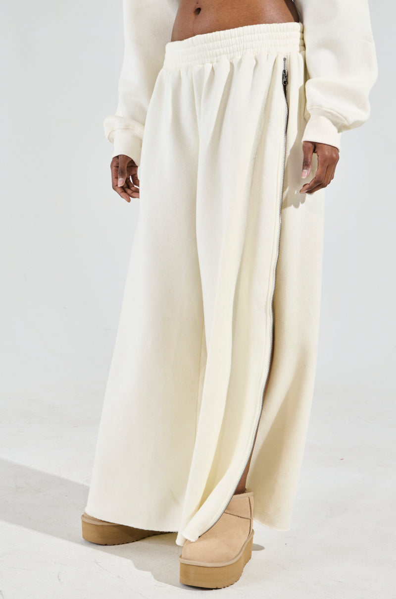 AINT NOBODY WIDE LEG JOGGER IN CREAM