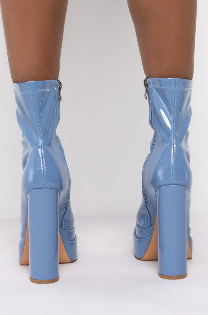 AZALEA WANG SKY HIGH CHUNKY BOOTIE IN BLUE