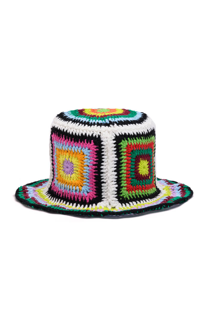 I WANNA RUN AWAY CROCHET BUCKET HAT