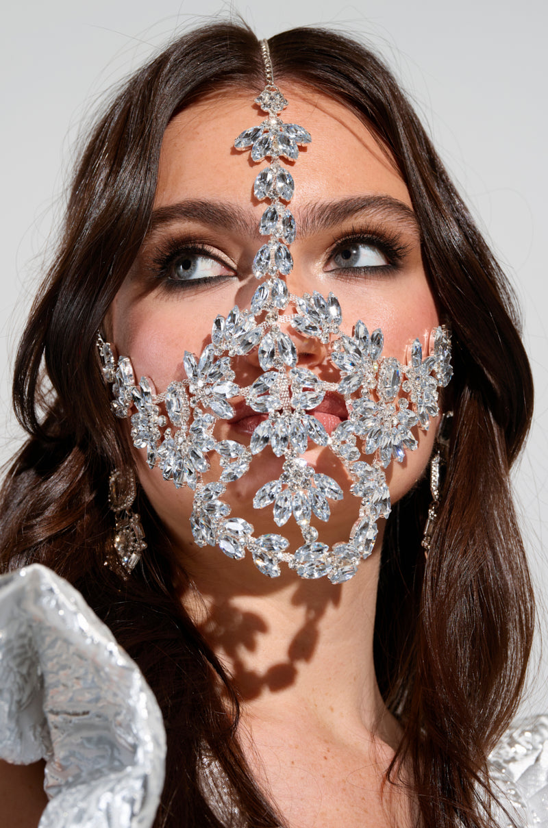TAKE MY PIC STATEMENT HEADPIECE