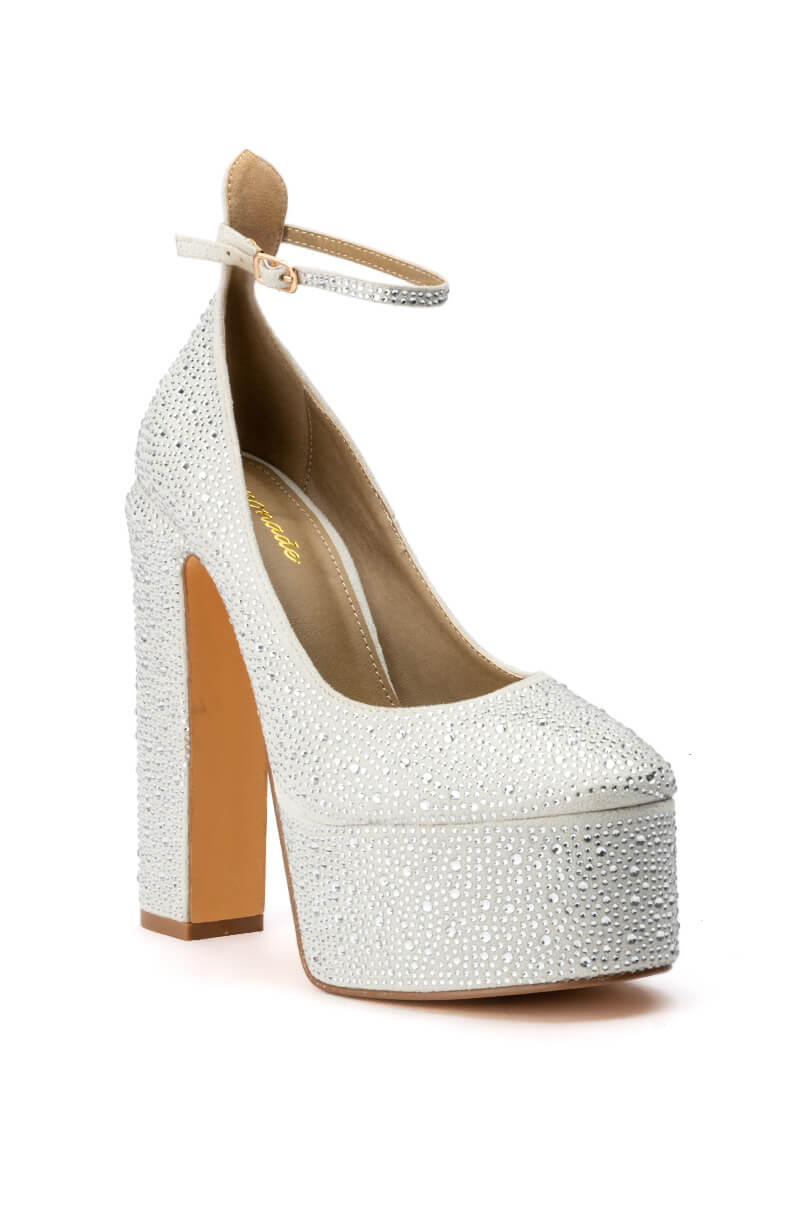 EMBELLISHED CHUNKY SILVER PUMPS