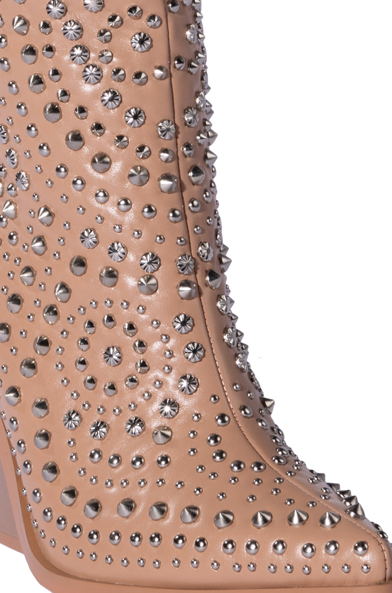 AZALEA WANG TEXAS EMBELLISHED NUDE WESTERN BOOT