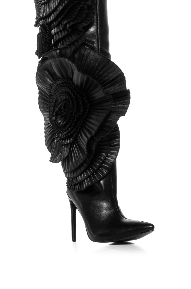 AZALEA WANG DELVINE BLACK FLOWER DETAIL BOOT