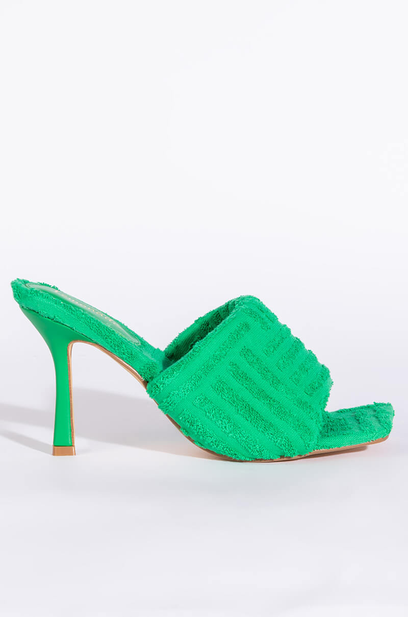 TERRY CLOTH STILETTO MULE IN GREEN