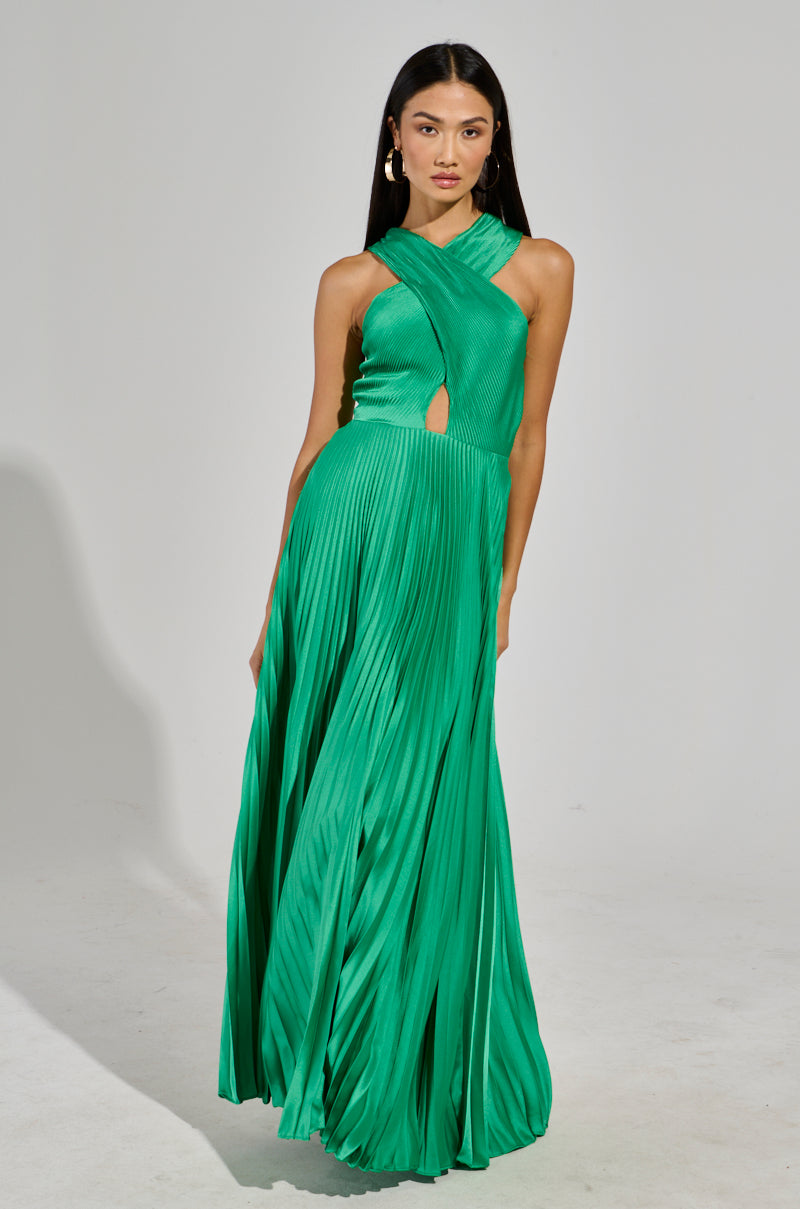 ALWAYS THE GUEST PLEATED MAXI DRESS IN KELLY GREEN