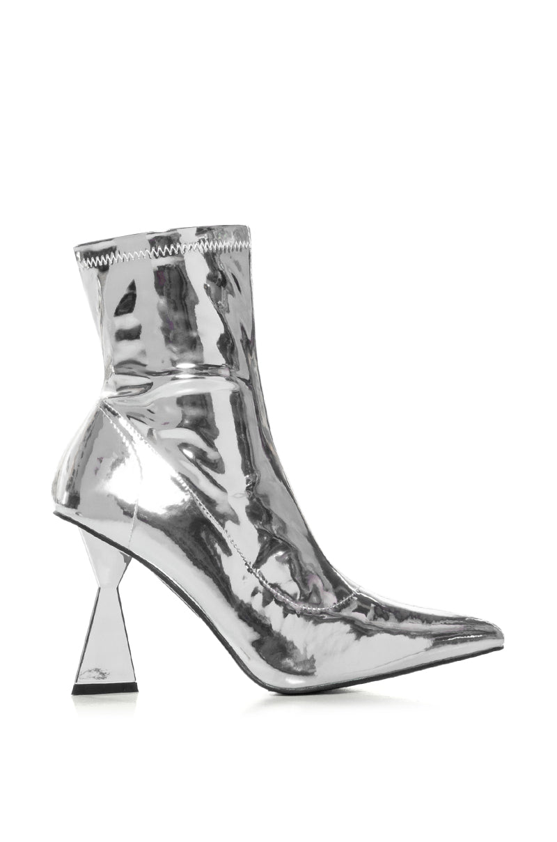 AZALEA WANG TARANTO BOOTIE IN SILVER CHROME