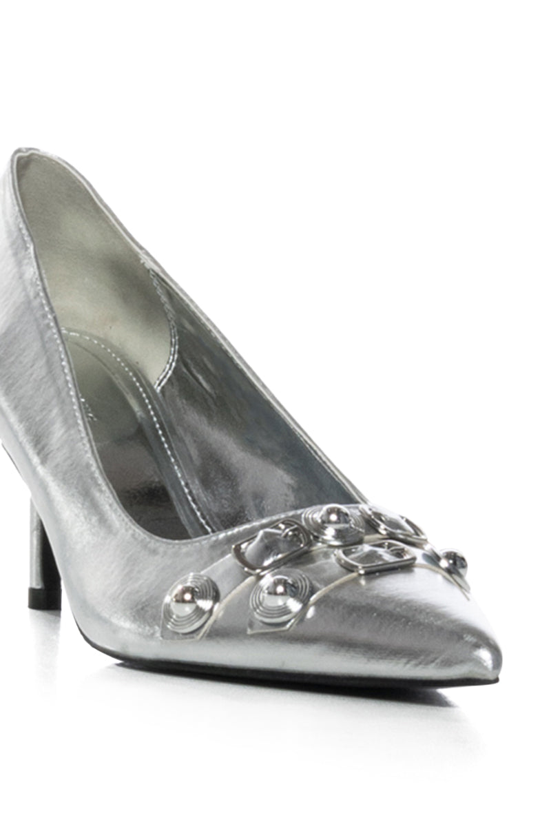 AZALEA WANG TOUSSAINT EMBELLISHED PUMP IN SILVER