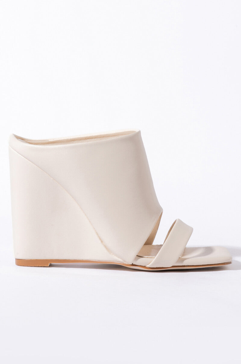 AZALEA WANG JOCELYN SQUARE TOE WEDGE SANDAL IN BONE