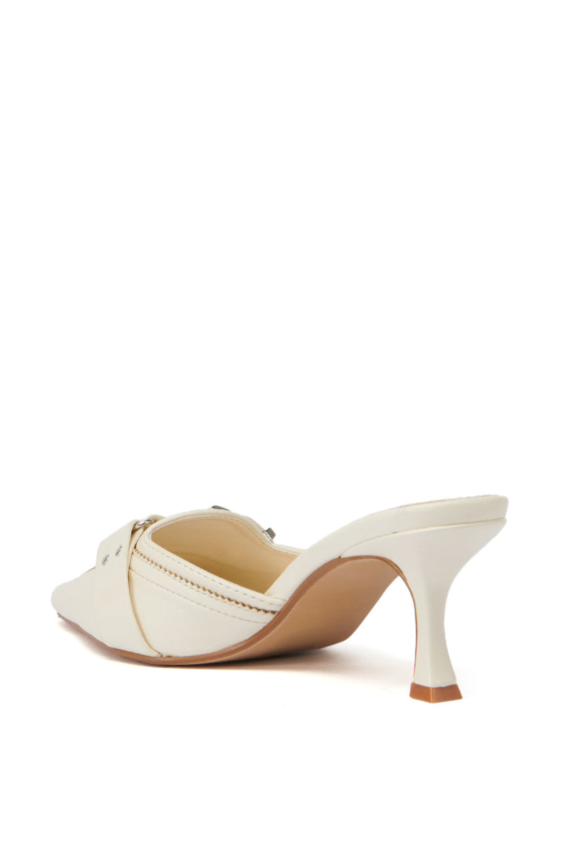 AZALEA WANG TEMMIE BONE PUMP