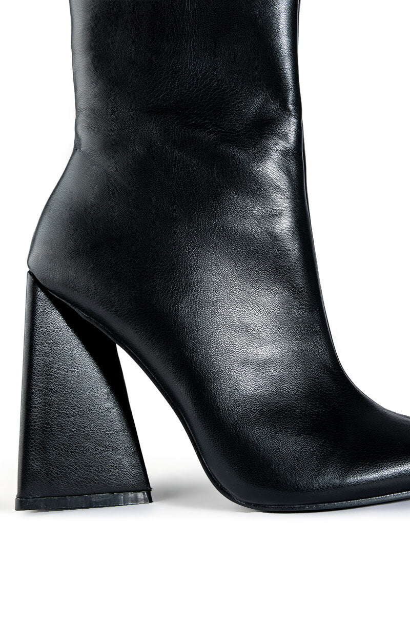 AZALEA WANG ATICA CHUNKY PU BOOTIE IN BLACK