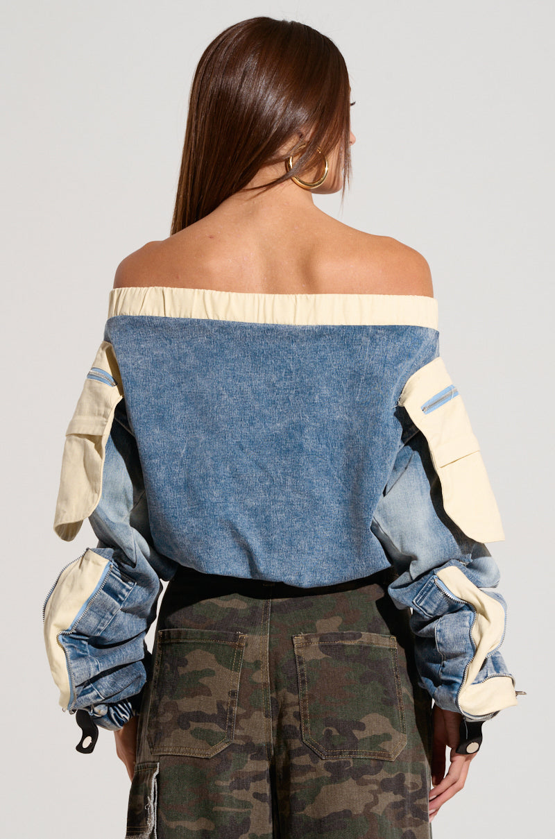 CASSANDRA OFF THE SHOULDER DENIM SCRUNCH TOP